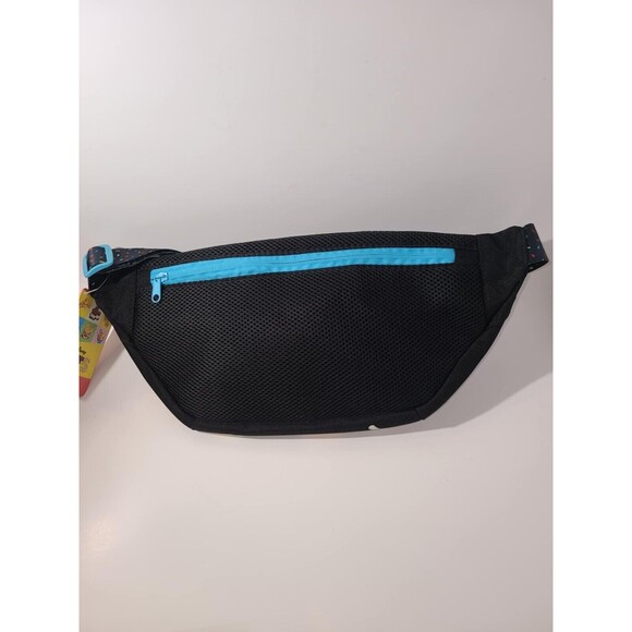 Disney EATS 2024 Crossbody Belt Bag for Adults Lollipop, Burger, Churros Zip NWT - Picture 2 of 3